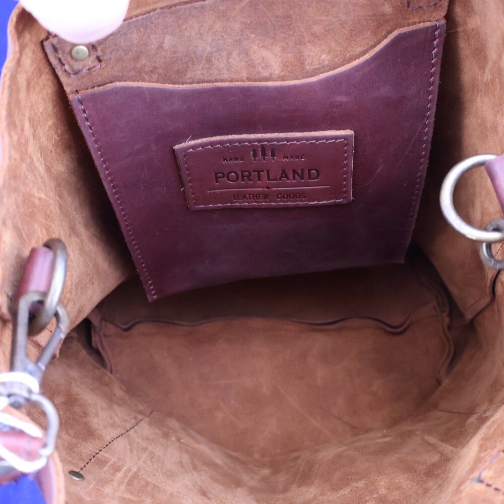 Large Lola Zipper Crossbody Tote in color "Cognac" - Picture 3 of 4